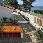 73 Yalikavak, Contemporary Version Of An Old Casa de Férias Yalıkavak