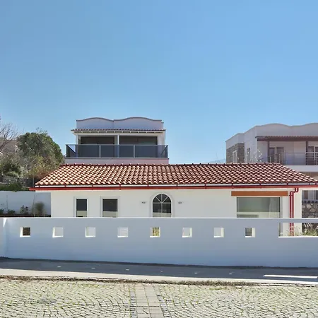 73 Yalikavak, Contemporary Version Of An Old Holiday home